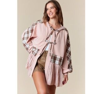 "The Madelyn" Blush Lace Contrast Hoodie Vest with Pockets